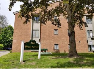 244 West St APT B3, Mount Kisco, NY 10549