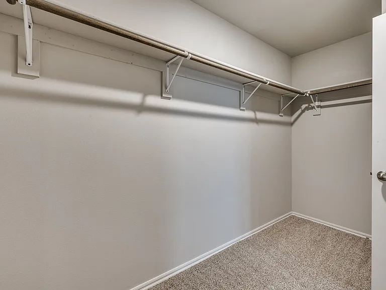 3102 Debbie Ln — Photo 50