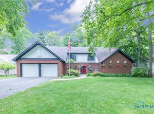 6005 Barkwood Ln, Sylvania, OH 43560