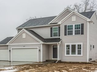 5670 Brilliant Cir, Howell, MI 48855
