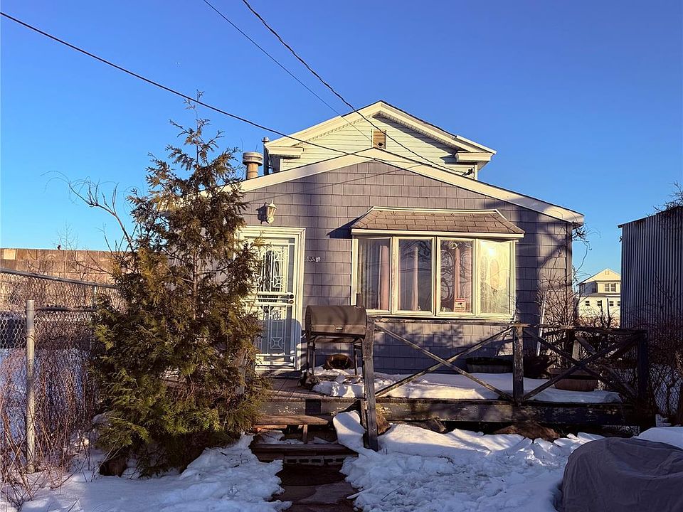 1st image of 15531 Bayview Avenue