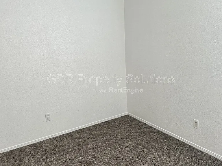 1116 Coal Ave SW #12 — Photo 7