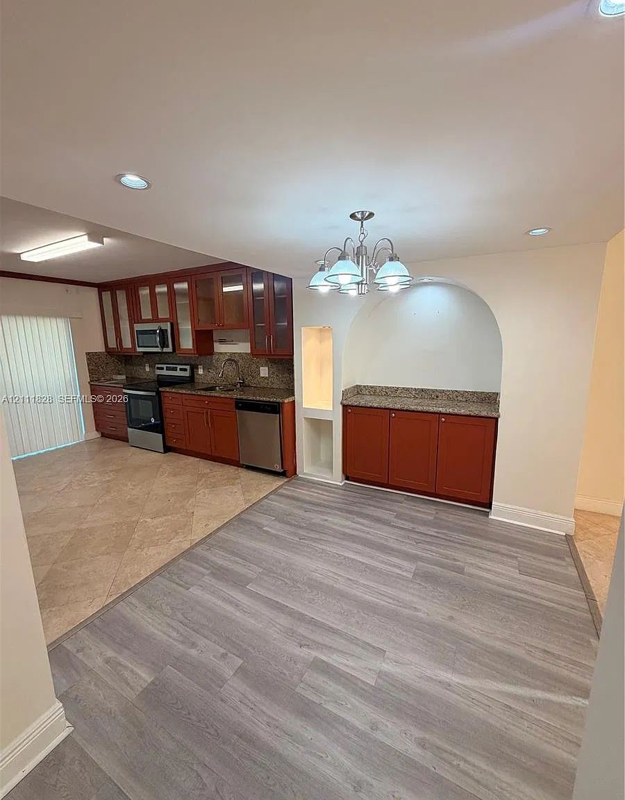 Mango Hill Condo No 2 — Photo 1