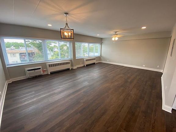 2nd image of 2020 W Farwell Ave #307