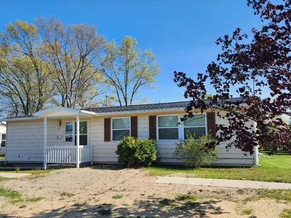 10415 S Carolina St, Oscoda, MI 48750