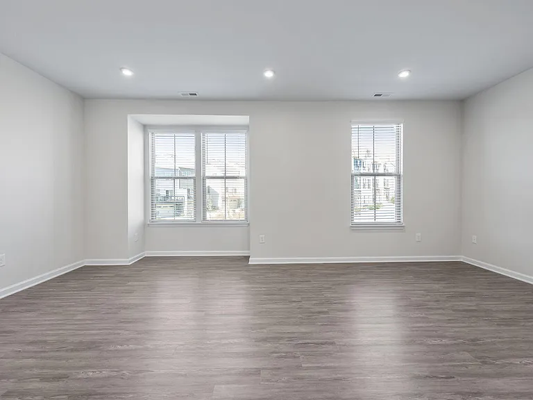 816 Channing Park Cir — Photo 19