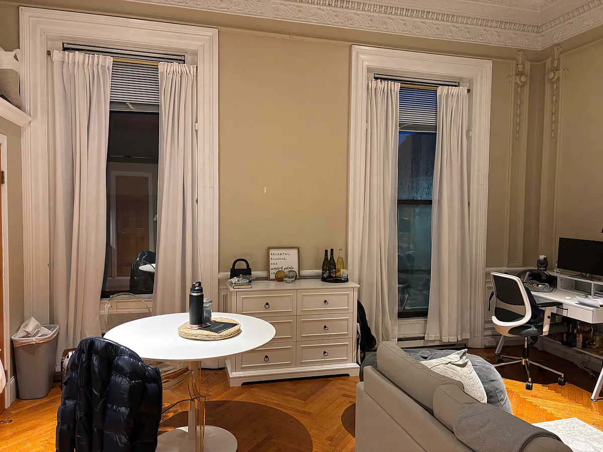 Building Photo - 403 Beacon St #2F