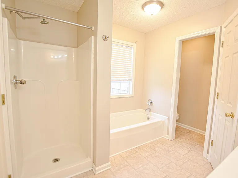 1759 Butternut Dr — Photo 13