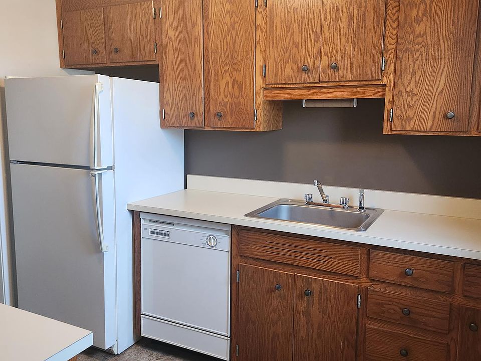 1 Pine St Peterborough NH Zillow