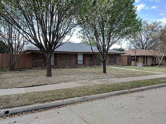 2nd image of 2417 Maple Leaf Dr