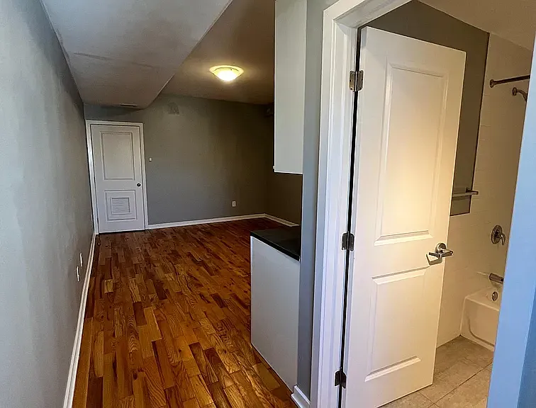 531 N Budd St #3B — Photo 6