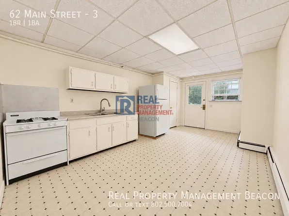 62 Main St #3, Enfield, NH 03748