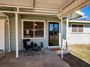 603 Potomac Dr, Stamford, TX 79553