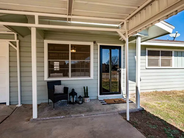 603 Potomac Dr, Stamford, TX 79553