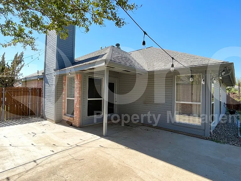 5509 Cypress Dr — Photo 21