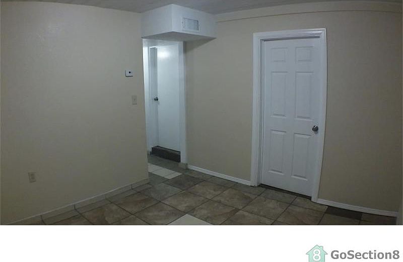 1st image of 228 Alcazar St NE #B