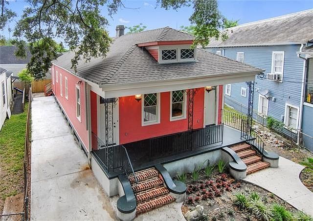 1st image of 2404 Saint Bernard Ave #6