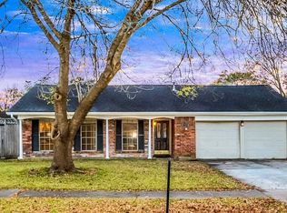 10818 Sageyork Dr, Houston, TX 77089