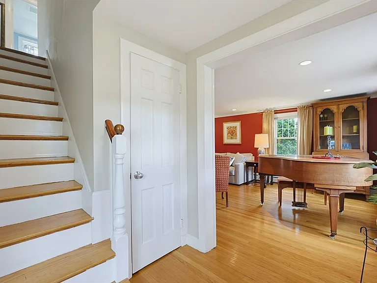 11 Hatfield Rd — Photo 17