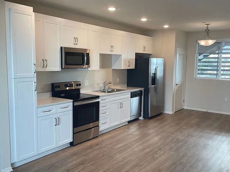 288 Center St. — Photo 10