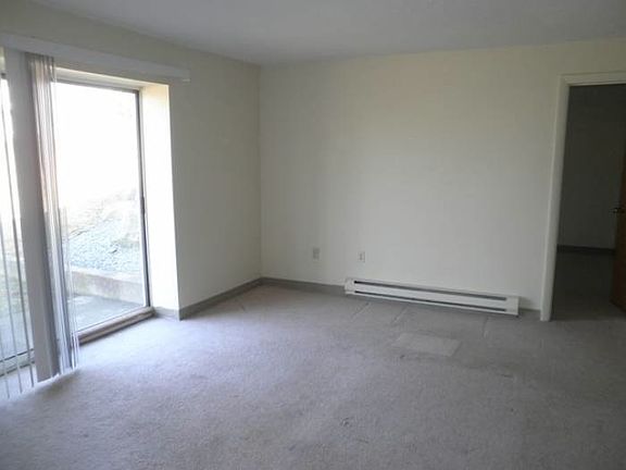 2nd image of 280 Roger Williams Ave APT 22