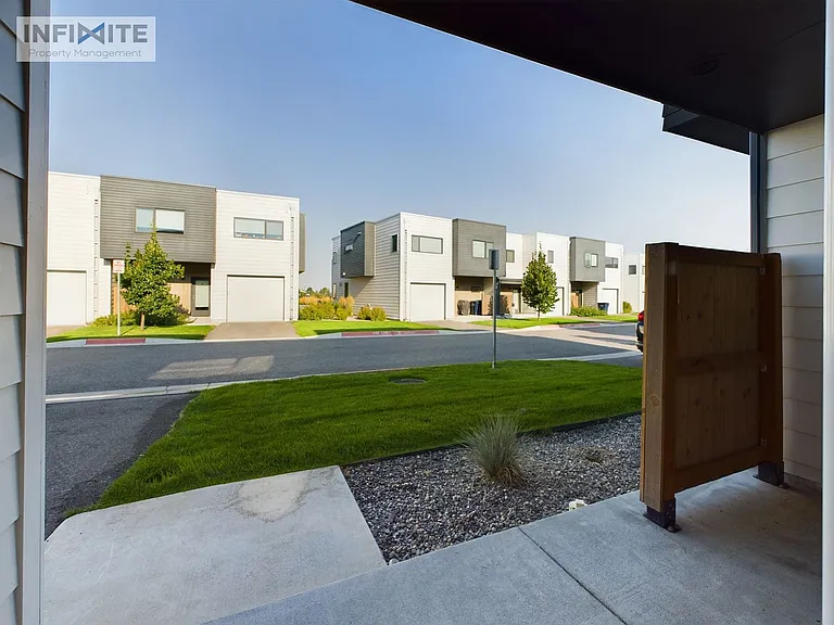 3864 Blondie St — Photo 31
