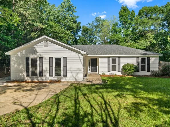 383 Douglas Dr, Ellerslie, GA 31807