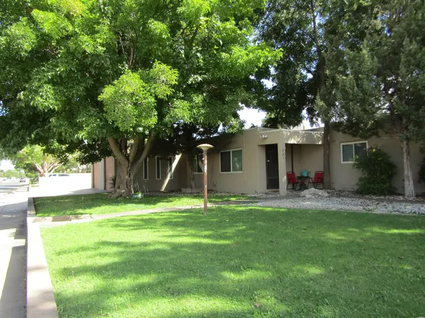 901 10th Street Ct, Artesia, NM 88210