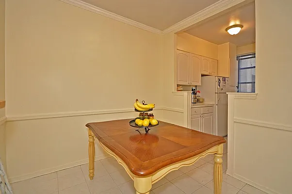 Sold by Re/Max In The City | media 6