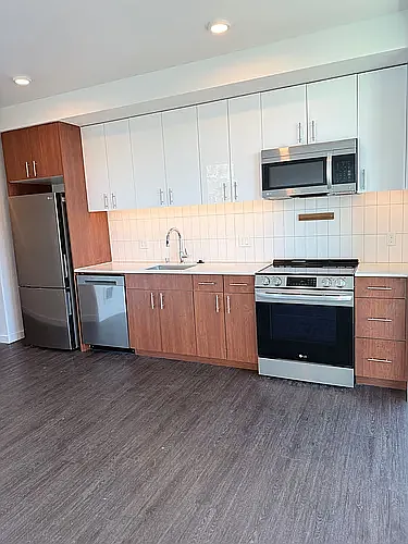Flow Eastlake Apartments — Photo 82