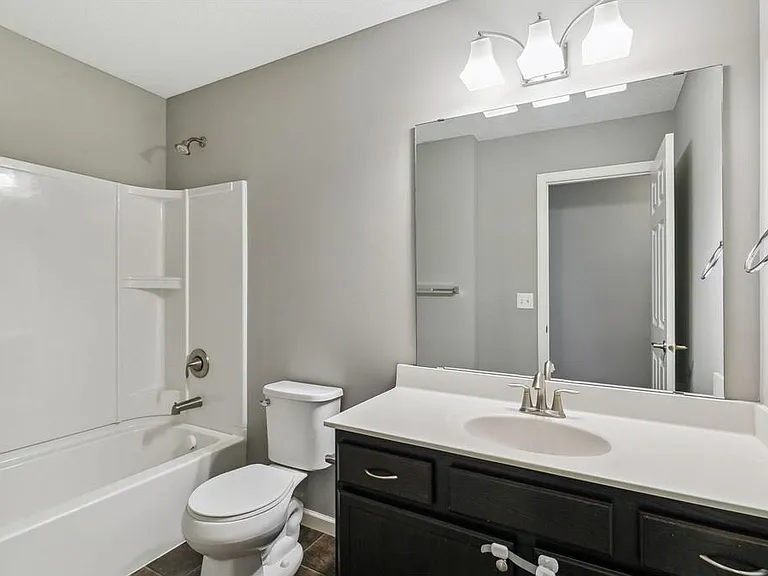 12420 Bataan St NE — Photo 26