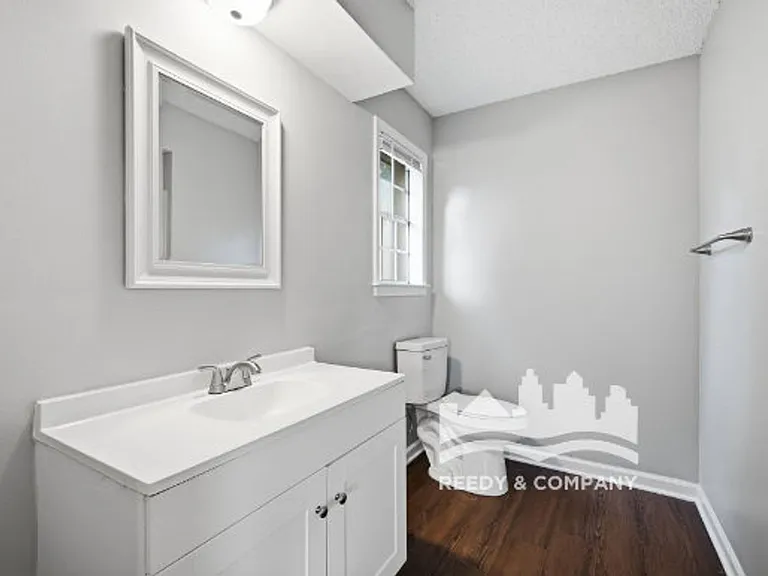 6213 Holly Park Dr — Photo 26