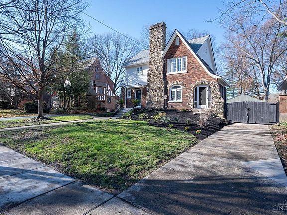 3rd image of 6207 Edwood Ave