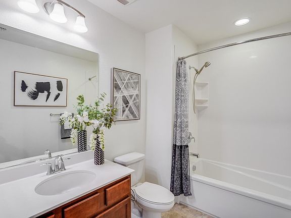4th image of 3220 Yucca Ave Unit 1