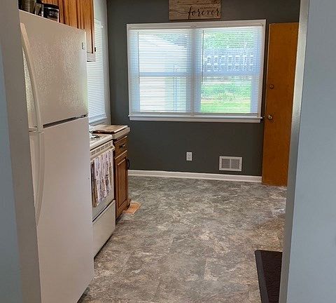 5th image of 3 Carlton Dr