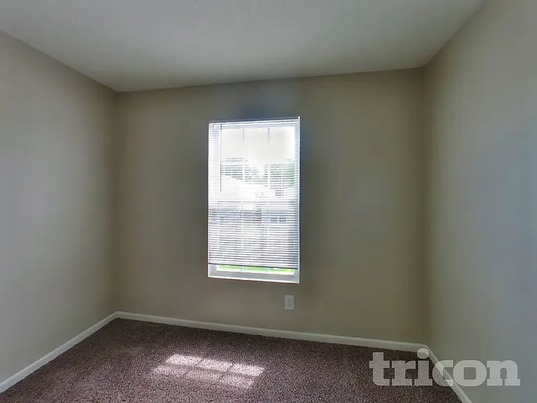 6245 Monteo Dr — Photo 10