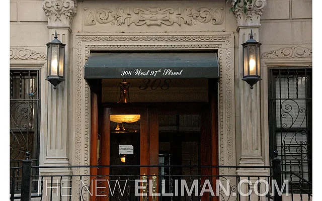 Rented by Douglas Elliman | media 19