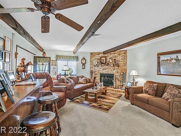 3rd image of 6806 Segura Dr