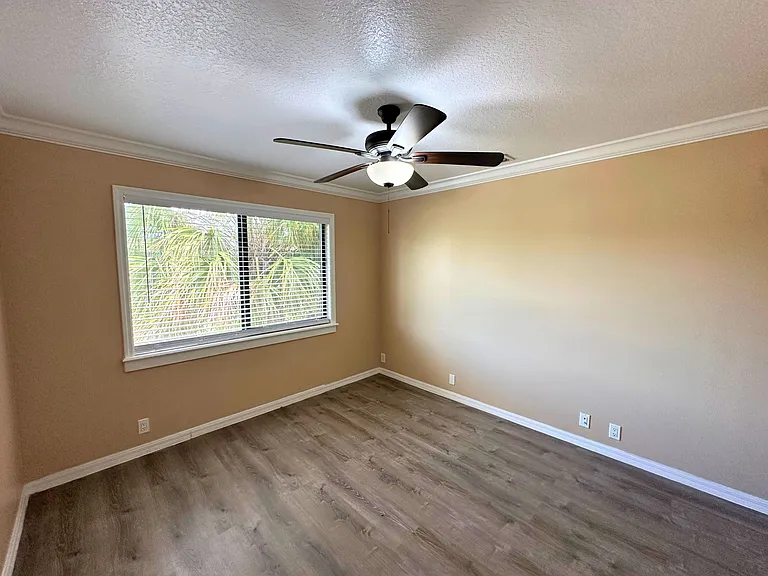 1331 S Federal Hwy #6 — Photo 13
