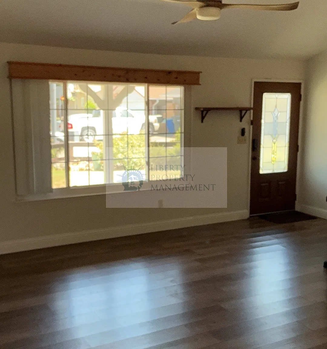 3 bed, 1449 sqft, $2,795 — Photo 3