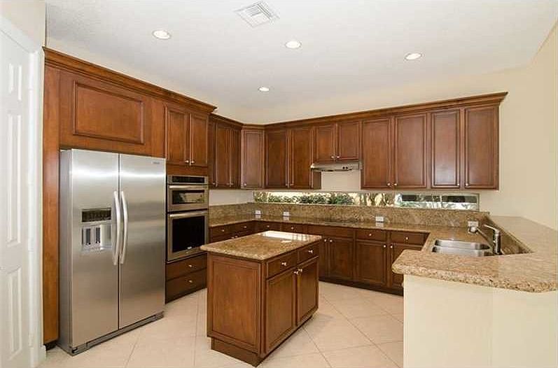1st image of 6556 NW 127th Ter