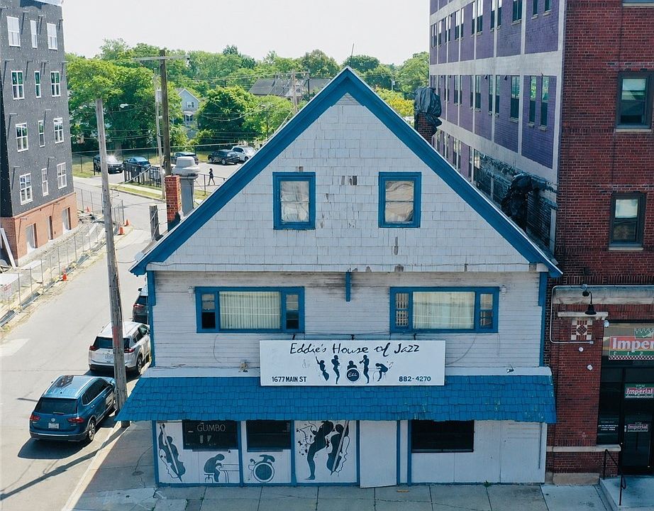 1st image of 1677 Main St