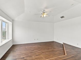 12641 Oceanside Dr, Euless, TX 76040