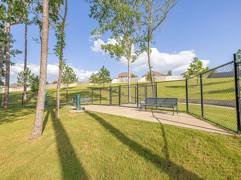 17705 Hanson Ridge Dr — Photo 35