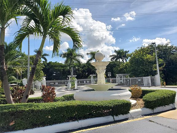 4th image of 5560 NW 107th Ave APT 1015