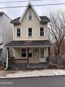 1477 Washington Ave, Altoona, PA, 16601