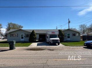 1334-36 E 2 1/2 St, Meridian, ID 83642