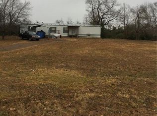 2200 Holt St, Lavaca, AR 72941