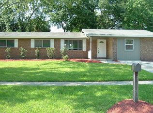 8618 Mahonia Dr, Jacksonville, FL 32221