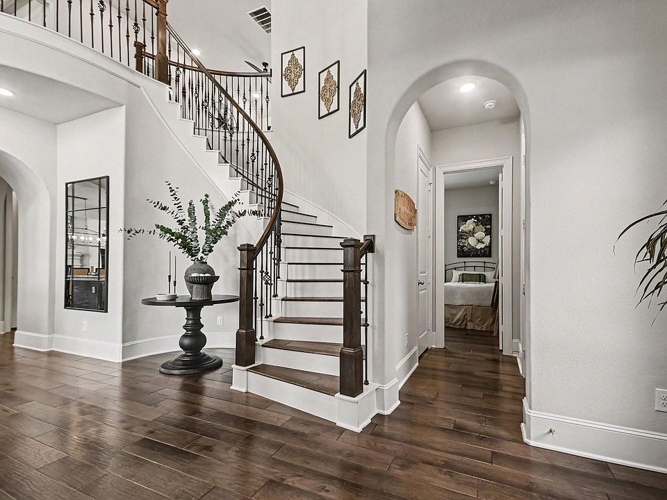 1st image of 641 Kickapoo Ct